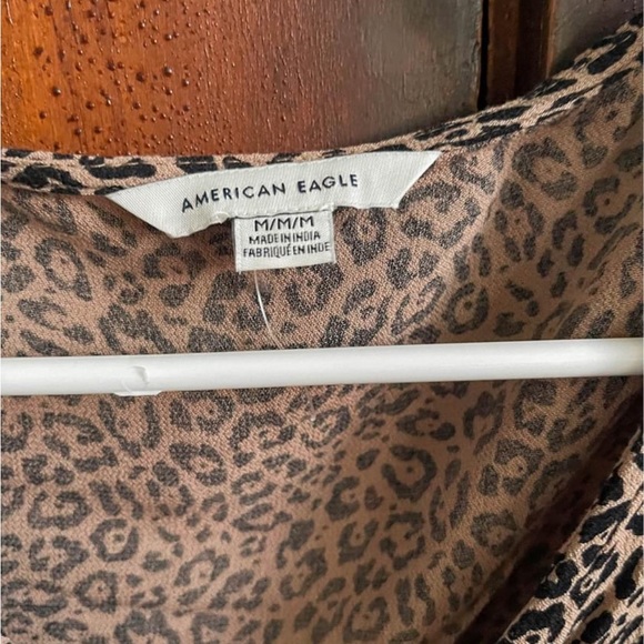 American Eagle Cheetah Print Front Tie Crop Top - Picture 2 of 2